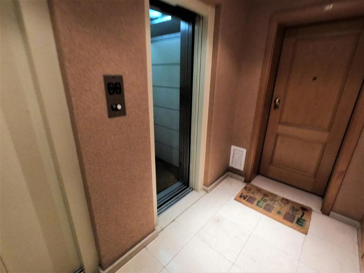 Lisbon 2 bedroom apartment with balcony in Algés Exterior foto